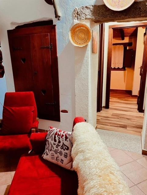 Ovostolai Cottage Fonni Zewnętrze zdjęcie
